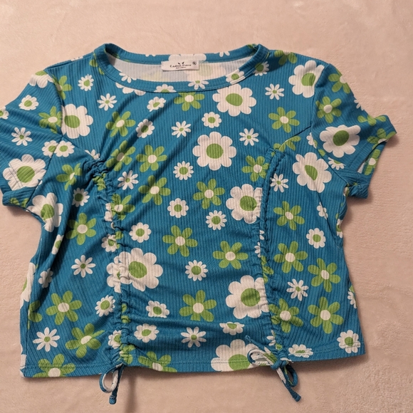 3/$15🧡 Rebellious Dreamer Women's Crop Top - Picture 6 of 12